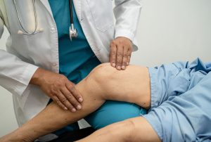 تصویر شاخص سوالات جراحی تعویض مفصل زانو